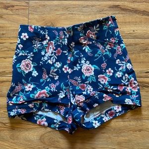 floral short.